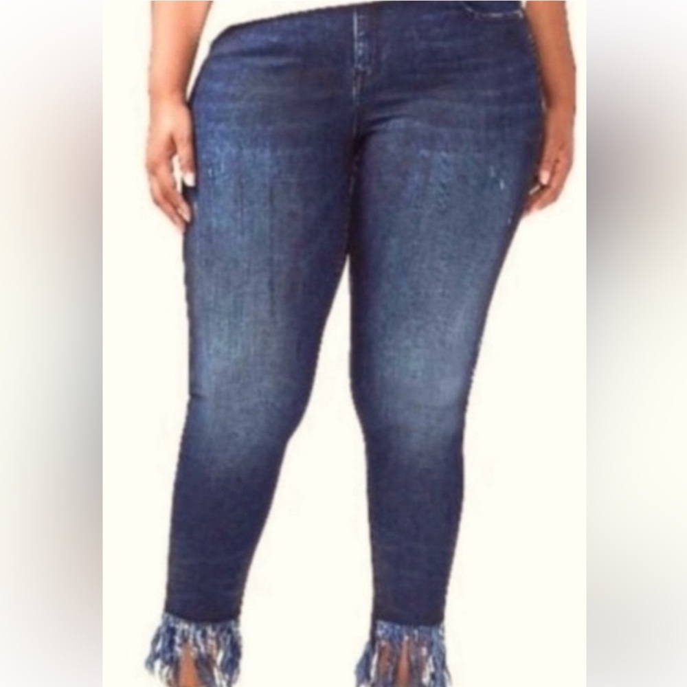 Lane Bryant SZ 26 Dark Denim Frayed Hem Skinny Jeans